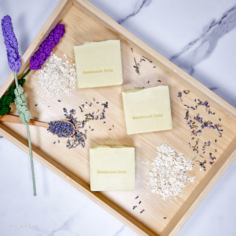 Oatmeal Lavender Soap with Natural Ingredients - Coconut Oil, Water, Extra Virgin Olive Oil, Sodium Hydroxide, Extra Virgin Shea Butter, Unrefined Cocoa Butter, Apricot Kernel Oil, Castor Oil, Citric Acid, Sugar, Lavender Essential Oil, Cornstarch, Sodium Lactate, Salt, Colloidal Oatmeal